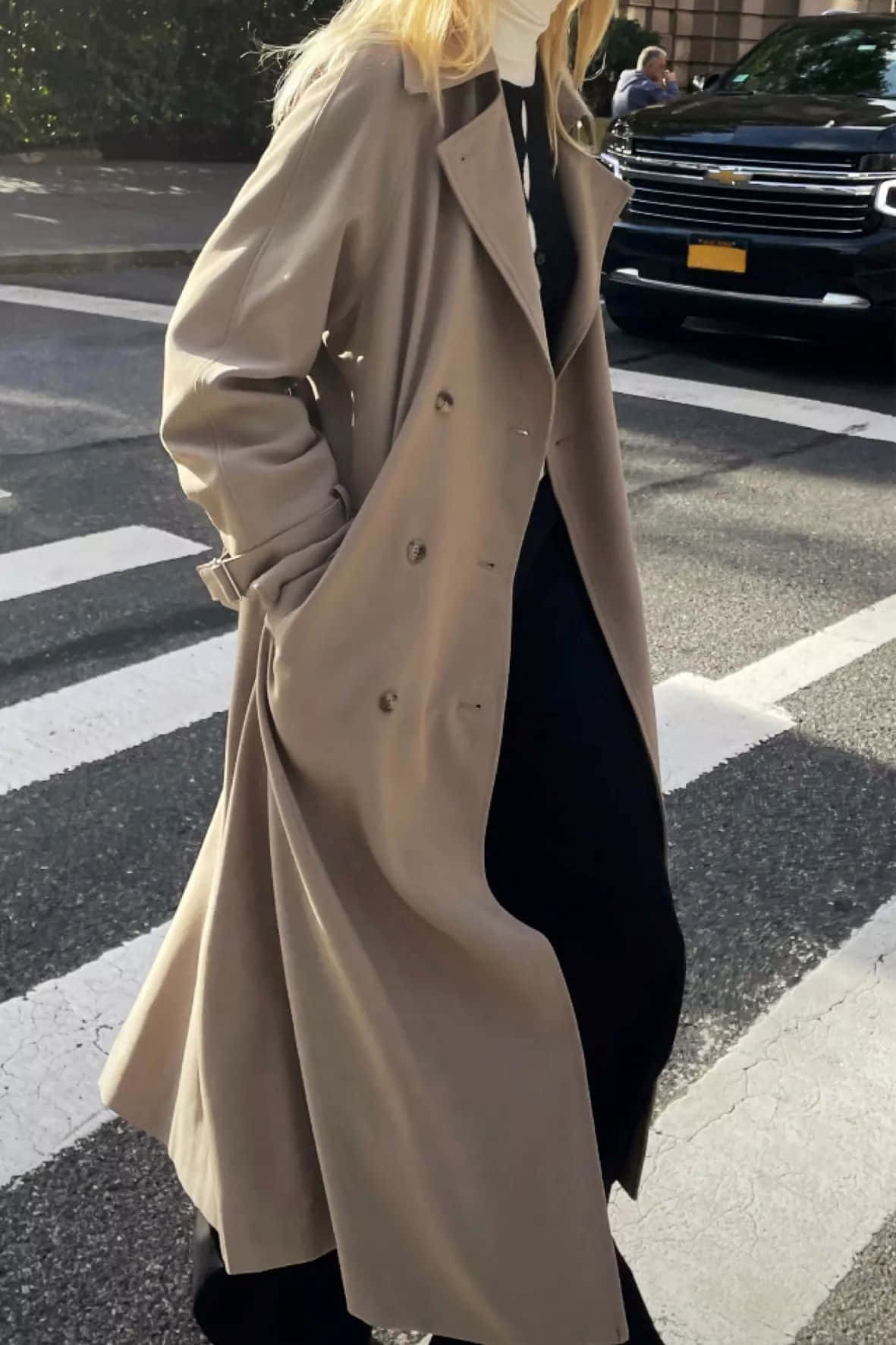 Beige Trench Coat Street Style Wallpaper