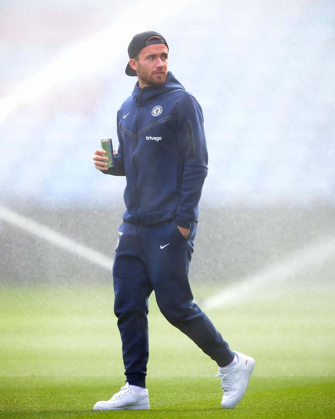 Ben Chilwell Walking Around Sprinklers Wallpaper