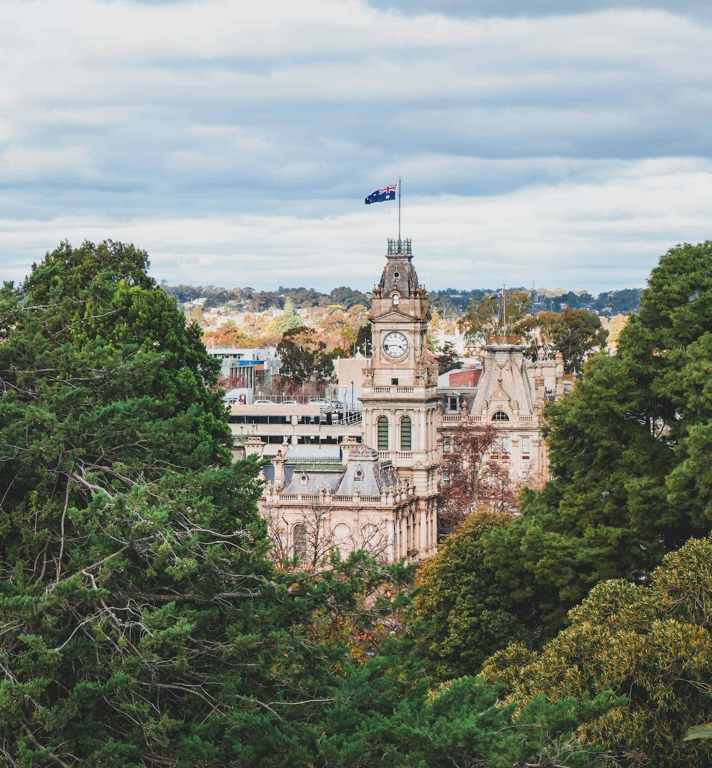 Bendigo Town Hall Australian Flag Wallpaper