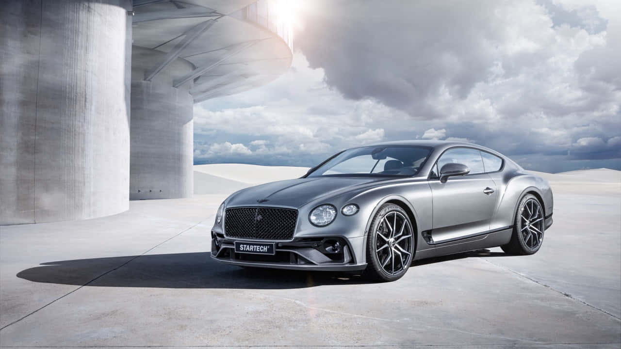 Bentley Continental Gt - A Perfect Blend Of Luxury And Performance Wallpaper