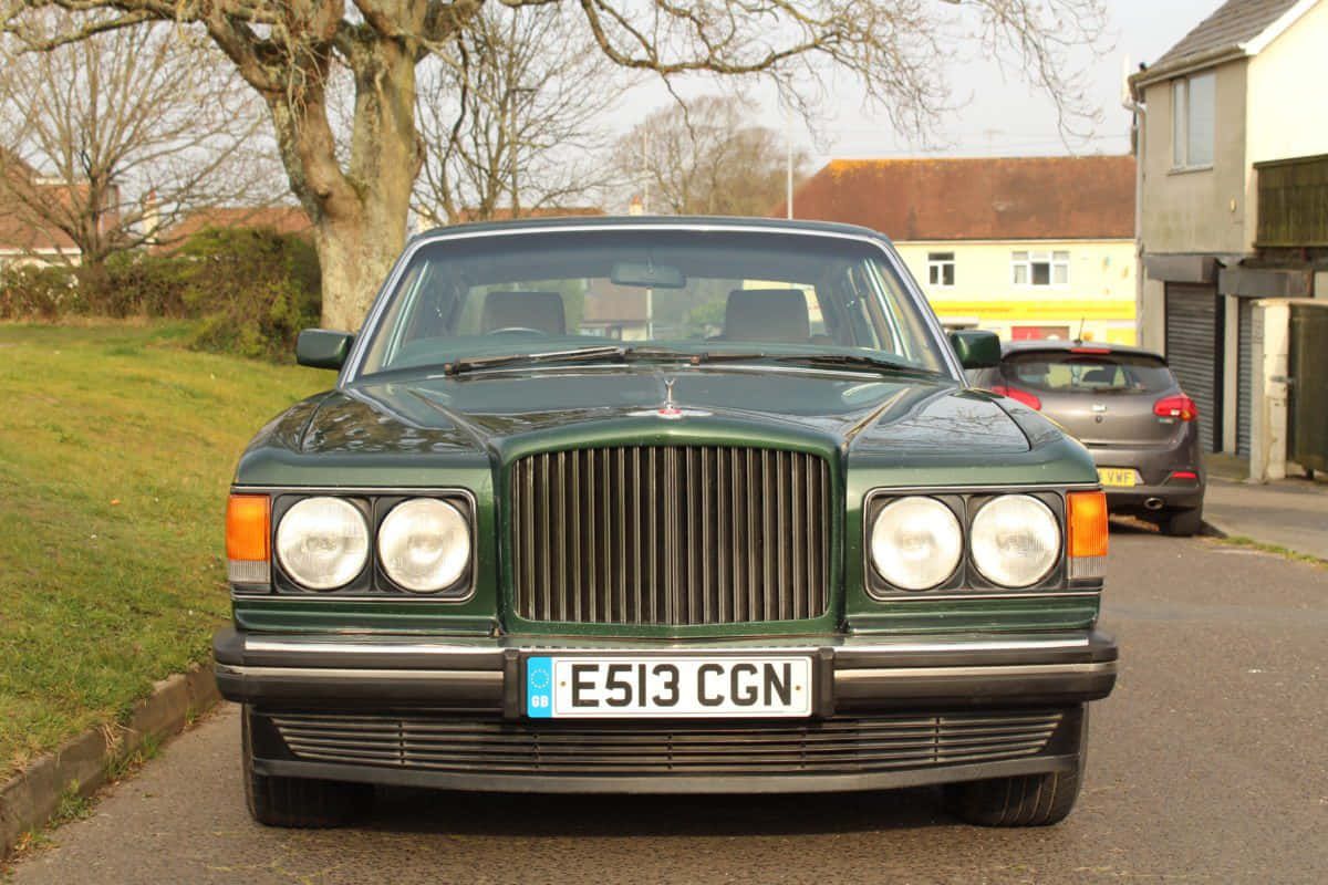 Bentley Turbo R Front View Wallpaper