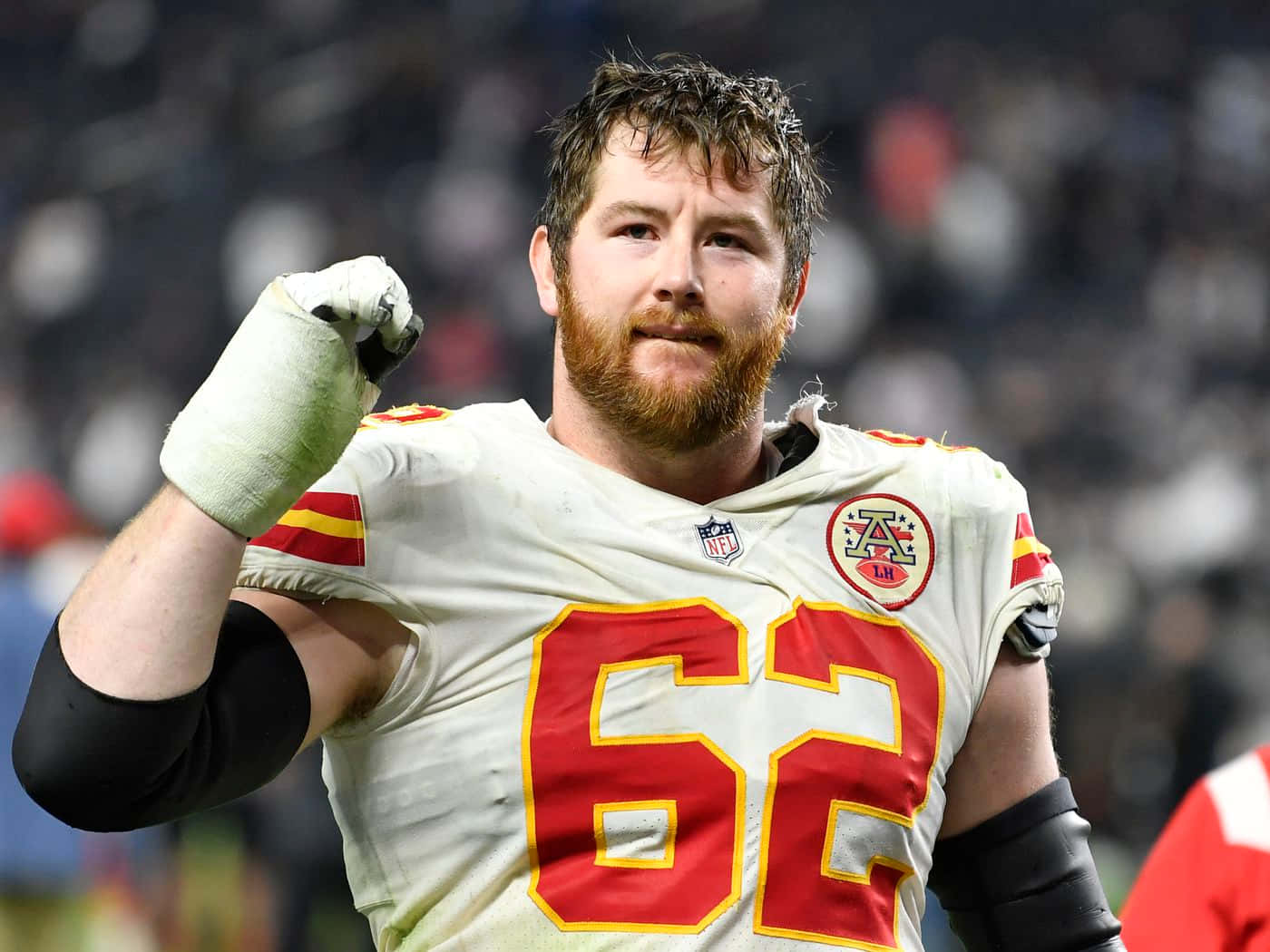 Best Football Guard Joe Thuney Wallpaper