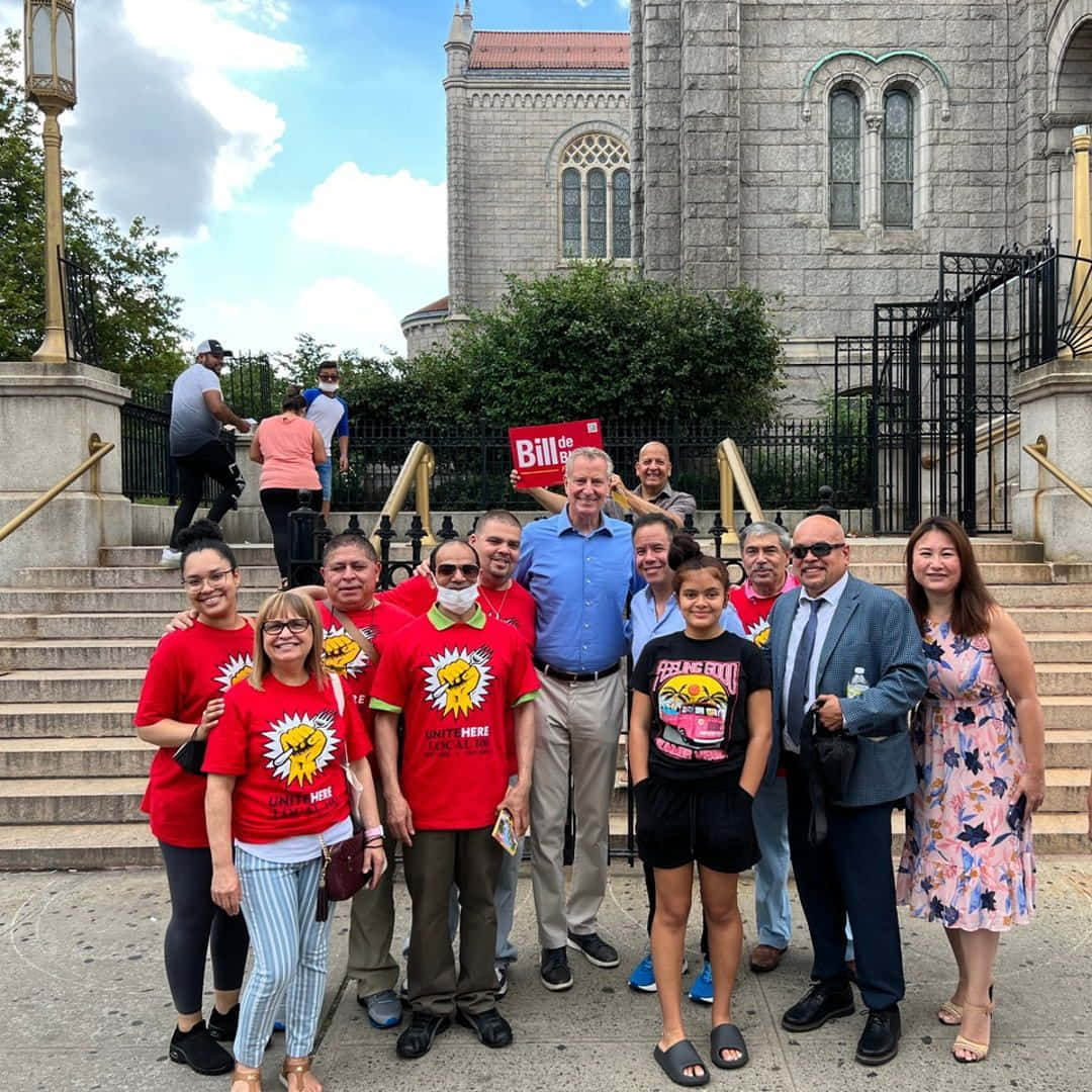 Bill De Blasio With Supporters Wallpaper