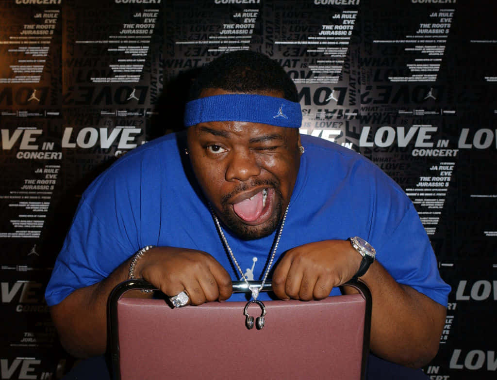 Biz Markie Expressive Pose Wallpaper