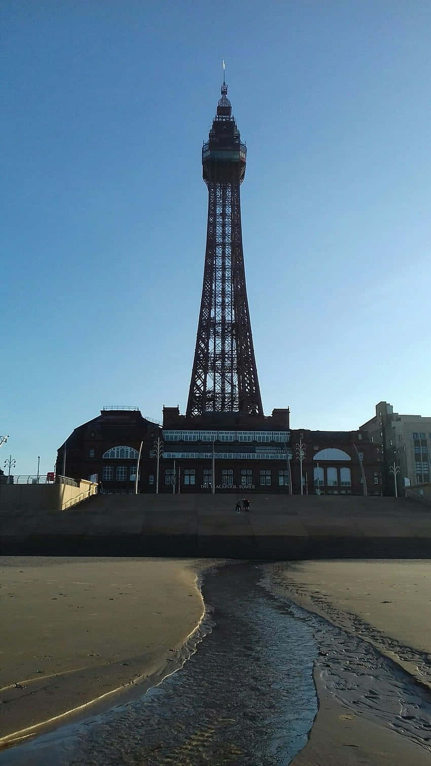 Blackpool Tower Beneath The Morning Sky Wallpaper