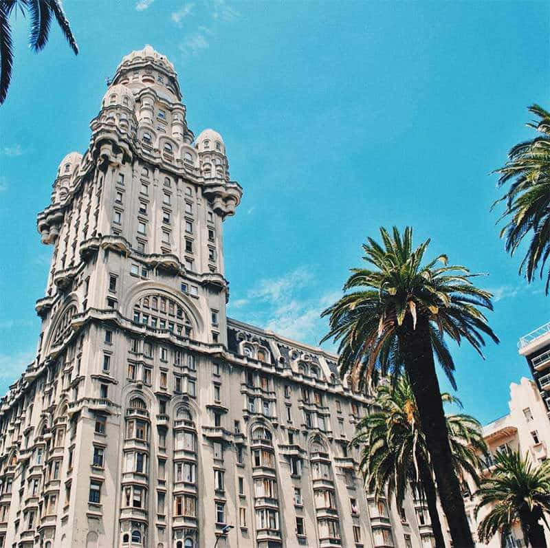 Blue Green Sky Above Palacio Salvo Wallpaper