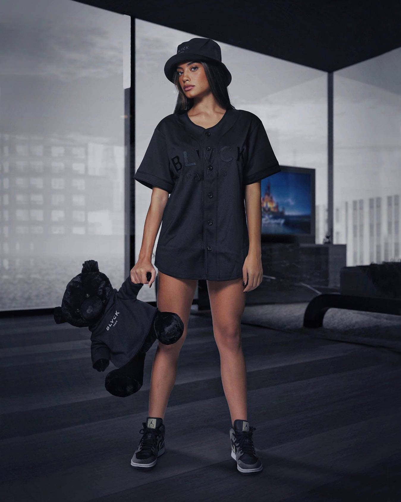 Blvck Paris Woman Outfit Wallpaper