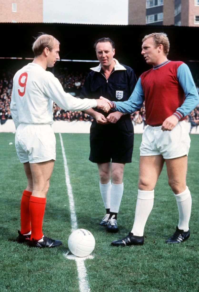 Bobby Charlton Bobby Moore Handshake Photography Wallpaper