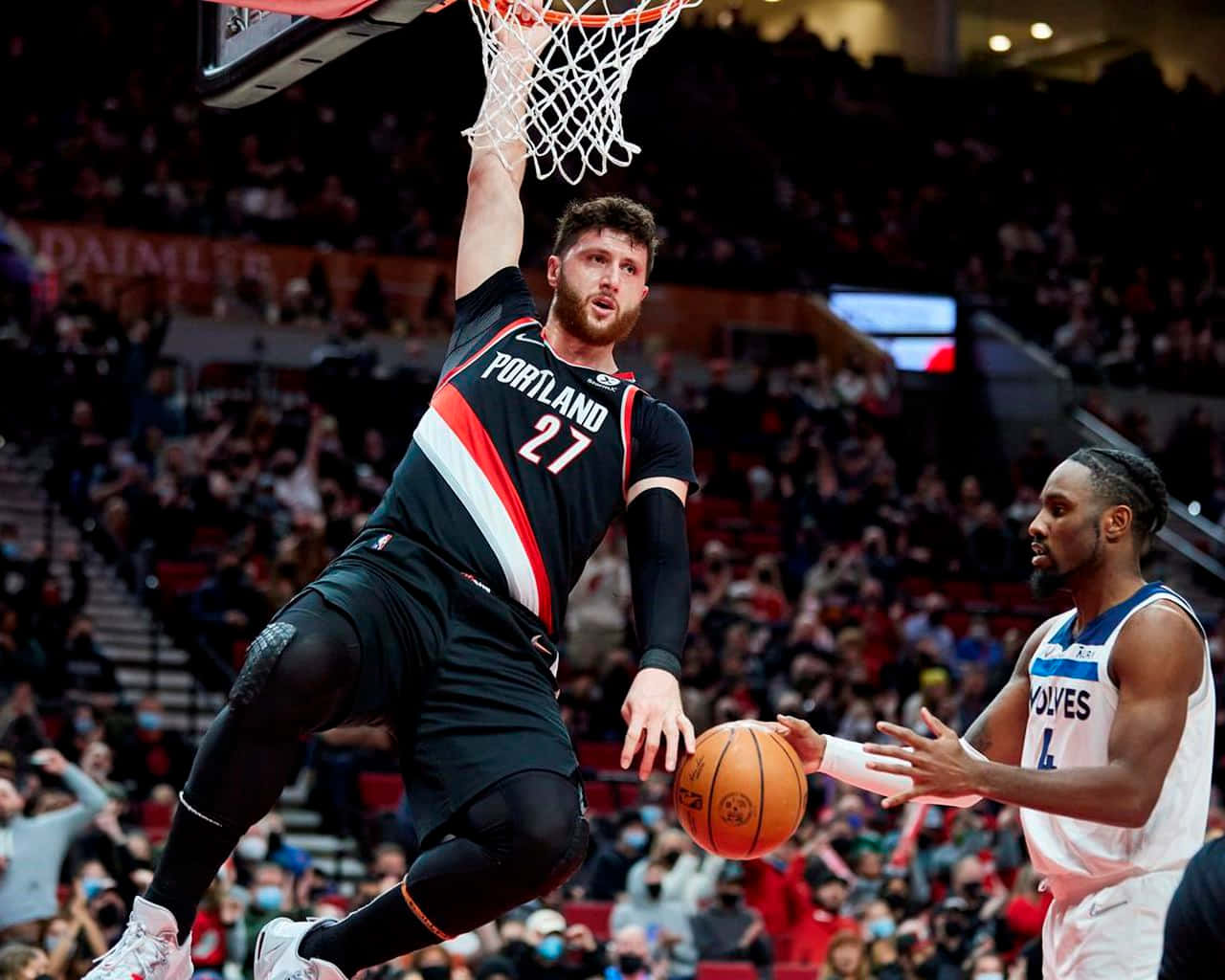 Bosnian Professional Basketball Player Jusuf Nurkic Dunk Wallpaper