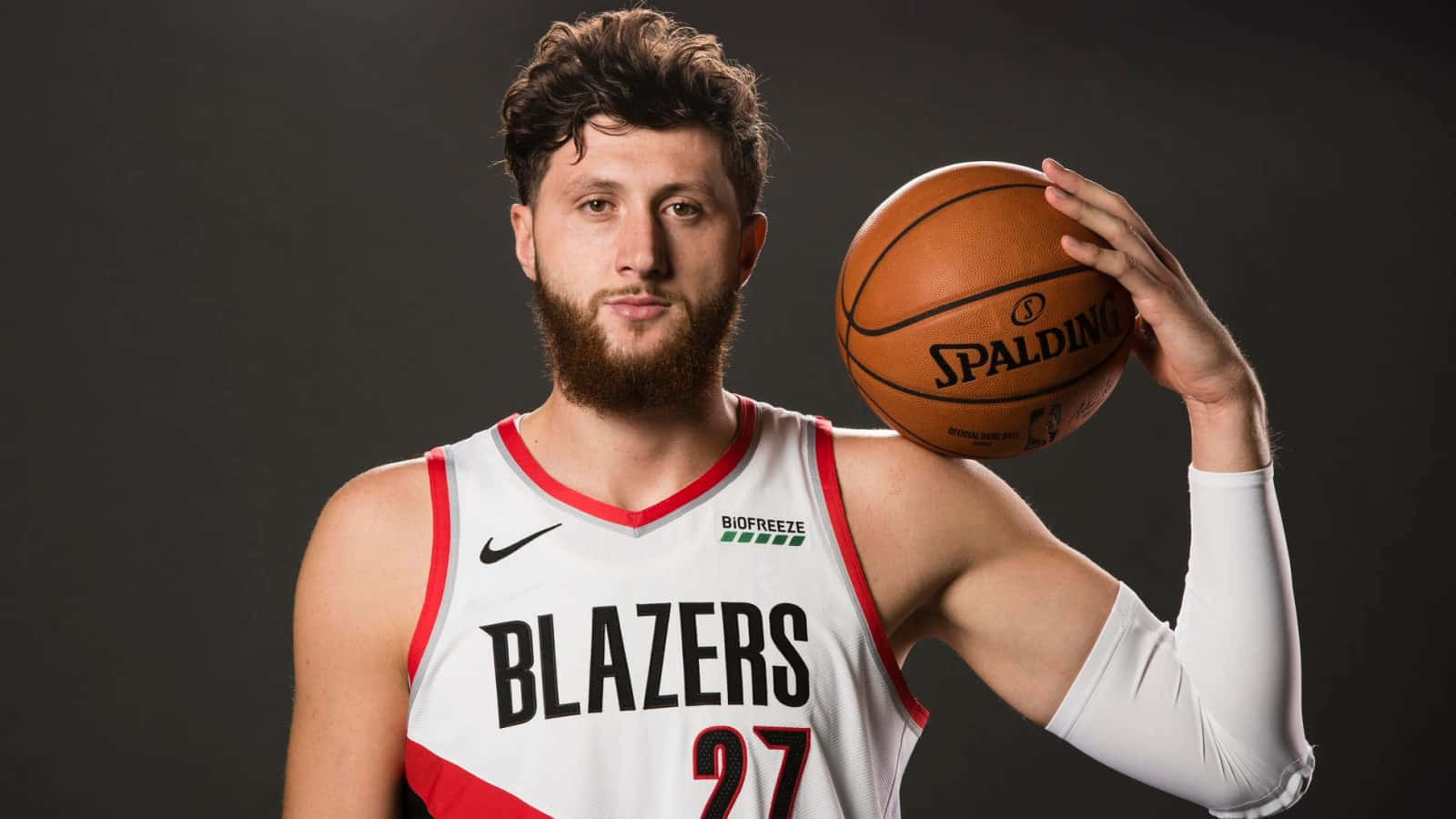 Bosnian Professional Basketball Player Jusuf Nurkic Portland Trail Blazers Jersey Wallpaper