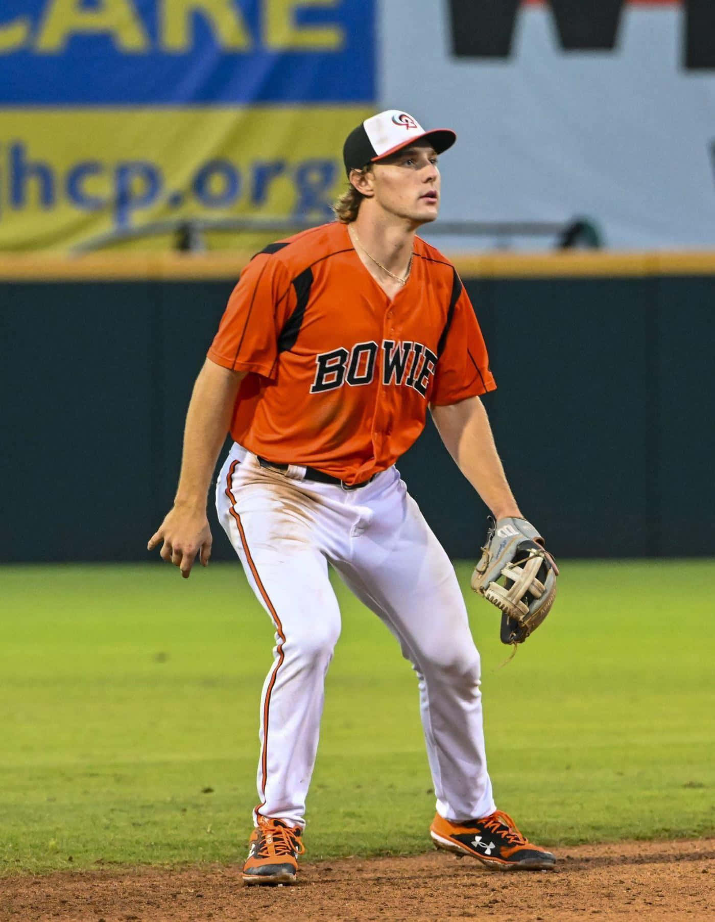 Bowie Baysox Baseball Player Fielding Wallpaper