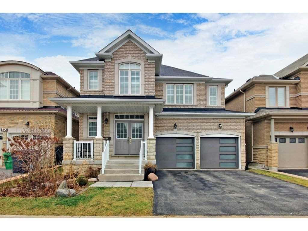 Brampton Suburban Home Exterior Wallpaper