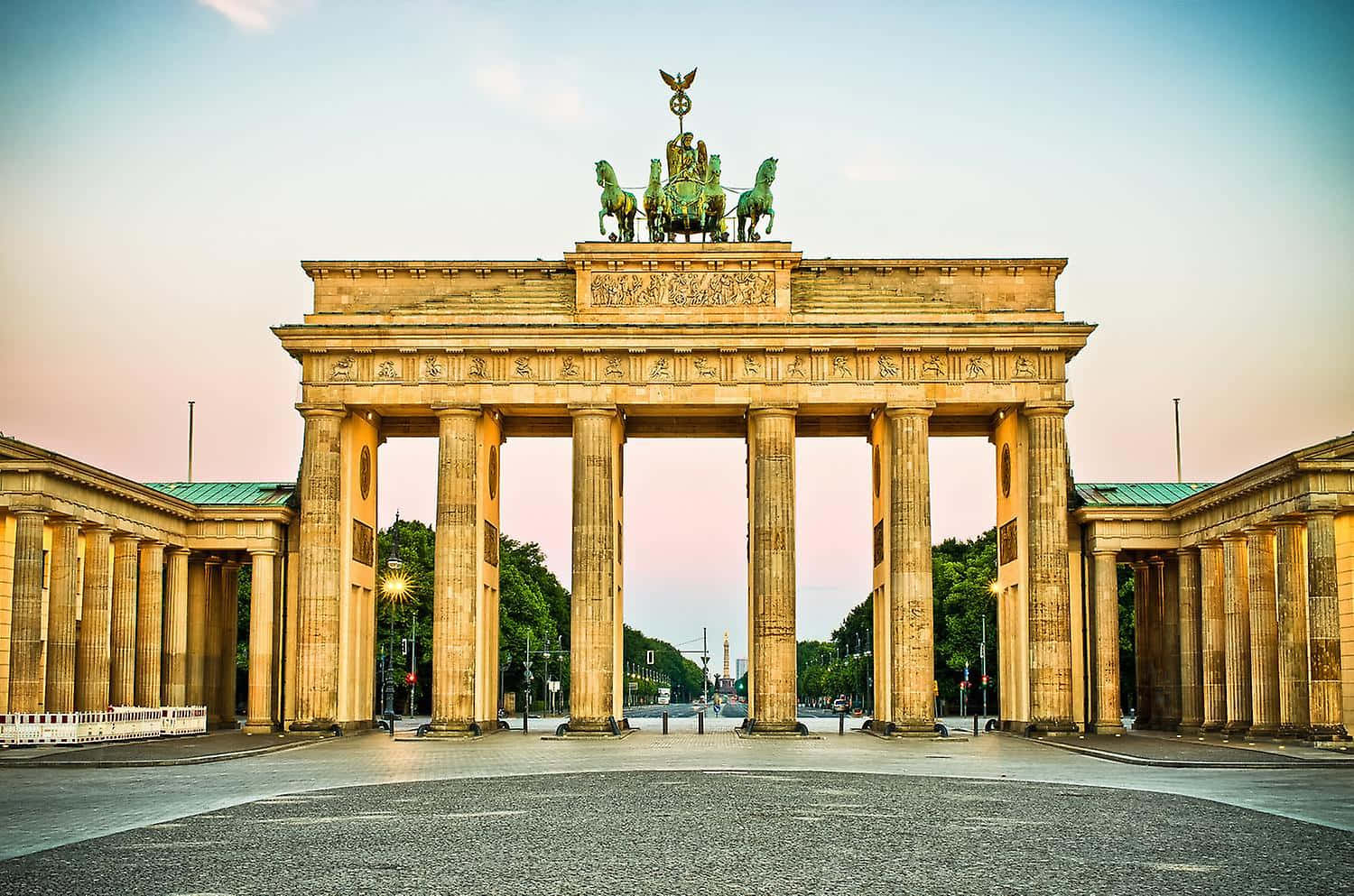 Brandenburg Gate White Pink Sky Wallpaper