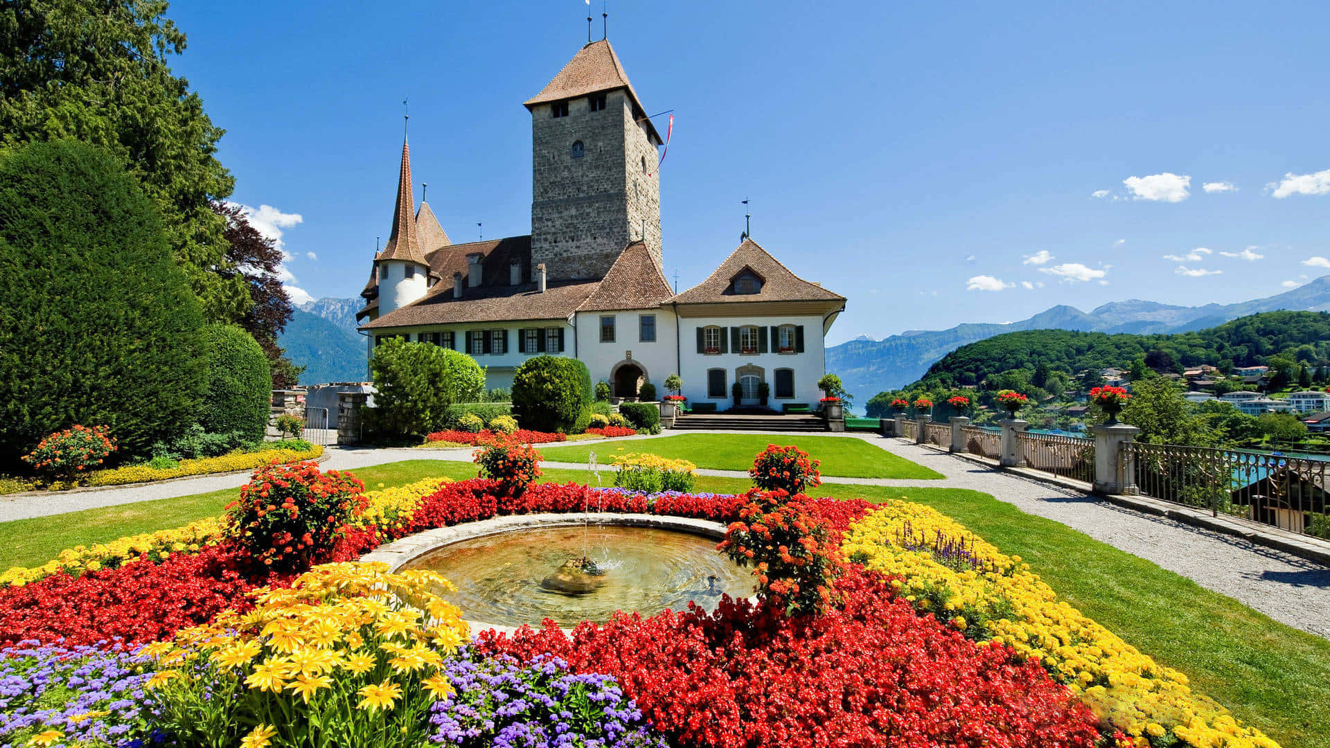 Breathtaking View Of Thun Lake And Alpine Mountains Wallpaper