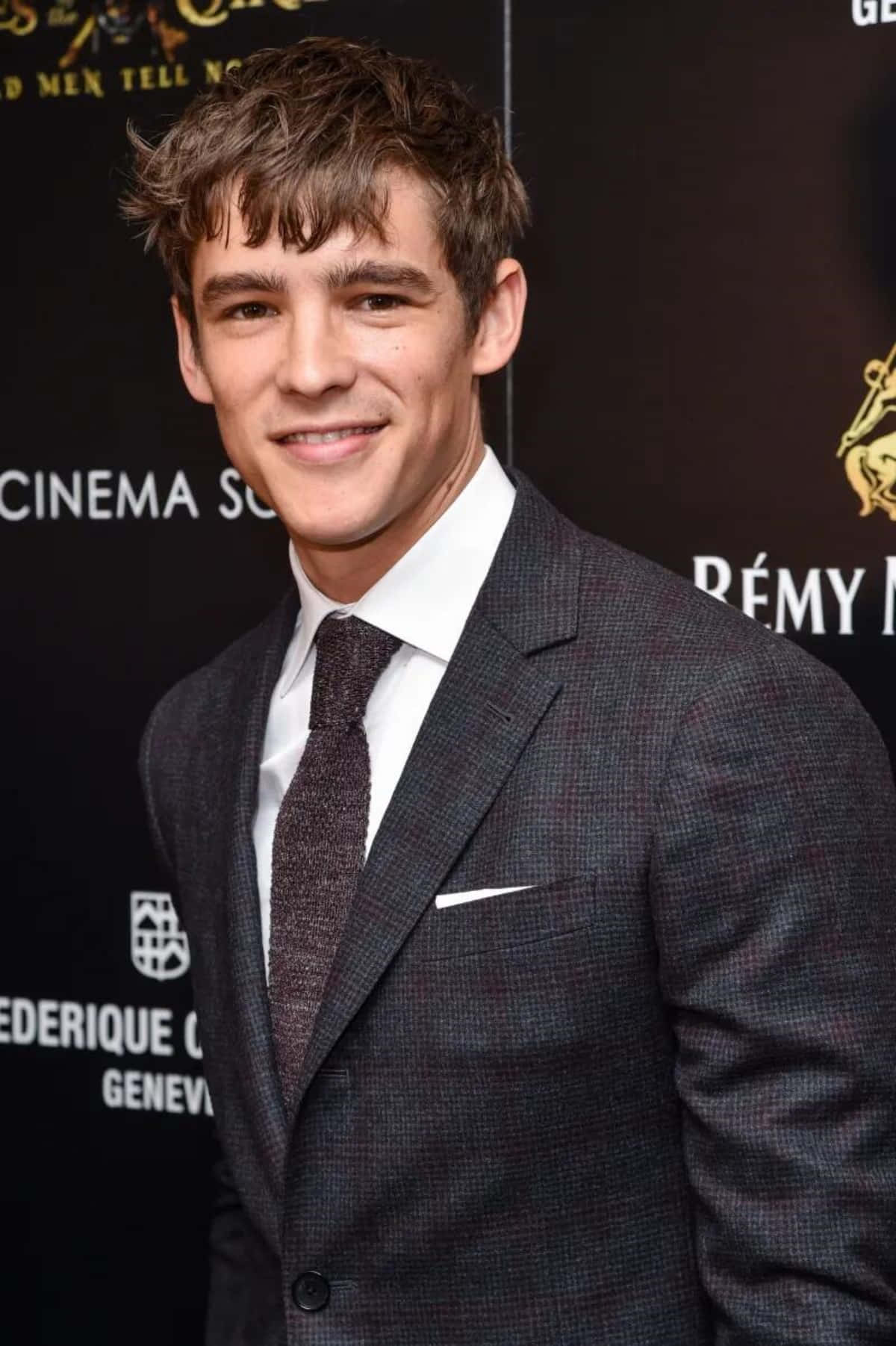 Brenton Thwaites Event Appearance Wallpaper