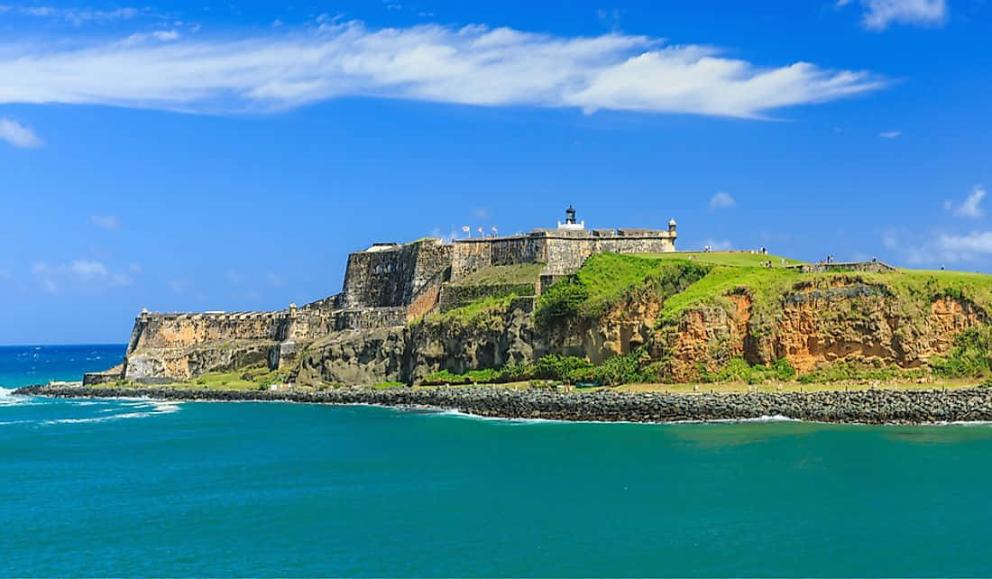 Bright Castillo San Felipe Del Morro Wallpaper