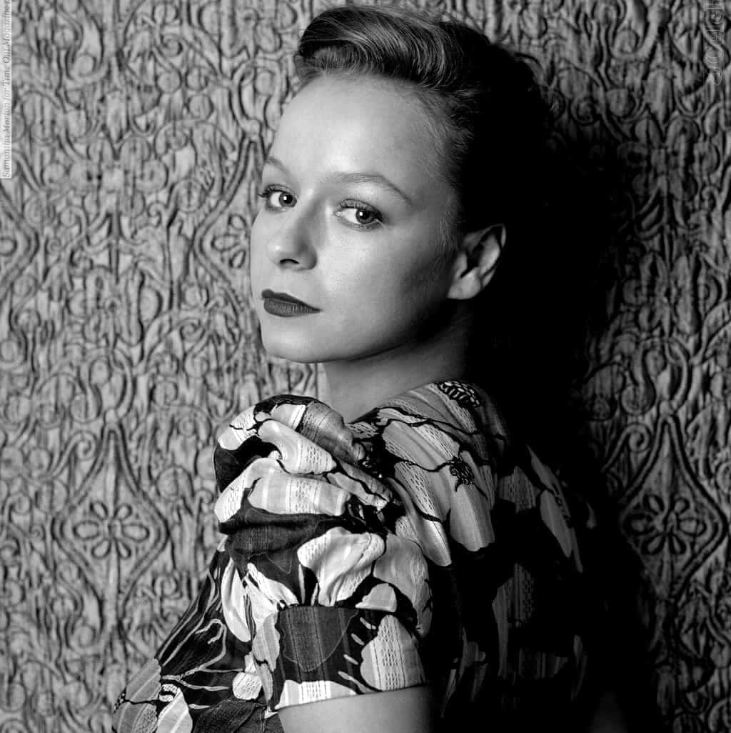 British Actress Samantha Morton Dazzles In Black Wallpaper