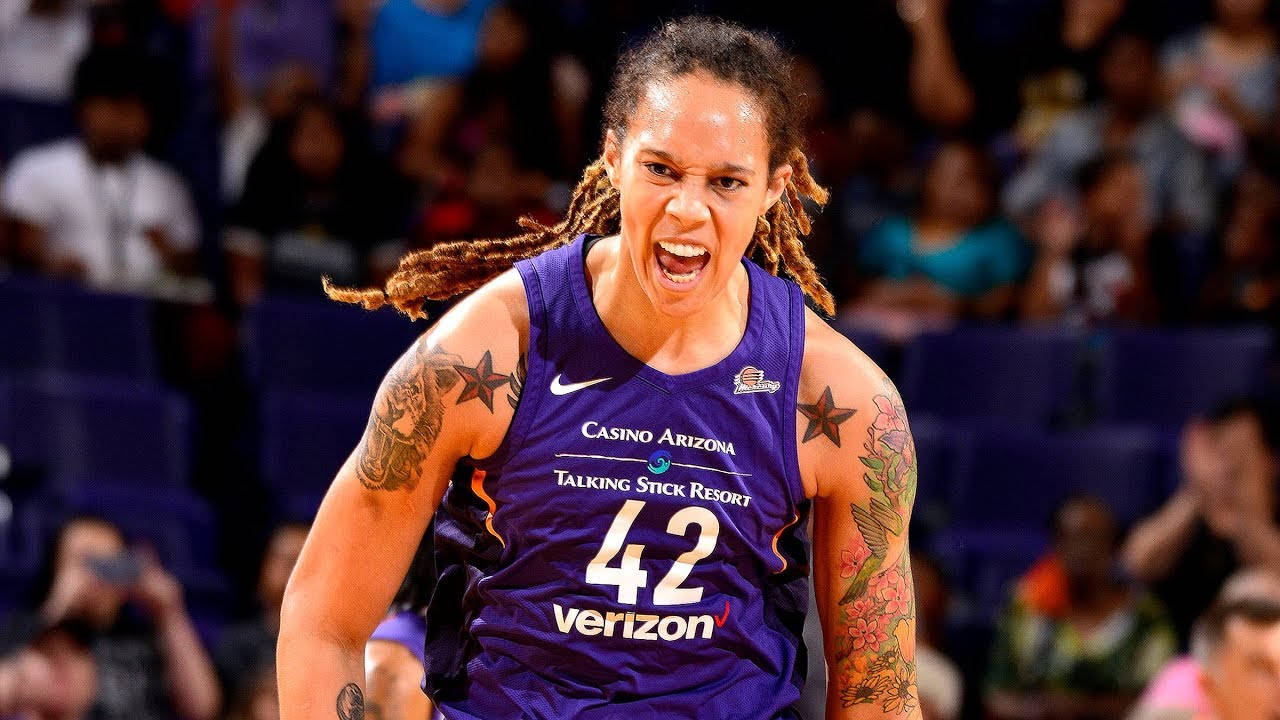 Brittney Griner Violet Jersey Scream Wallpaper