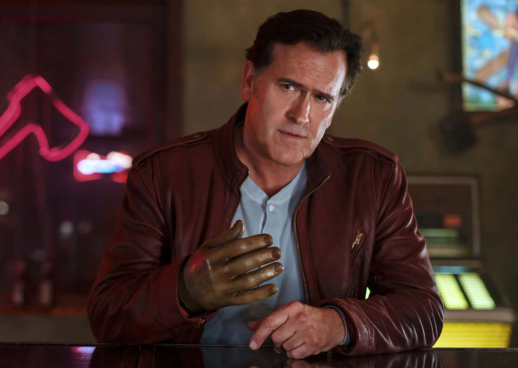 Bruce Campbell [wallpaper] Wallpaper