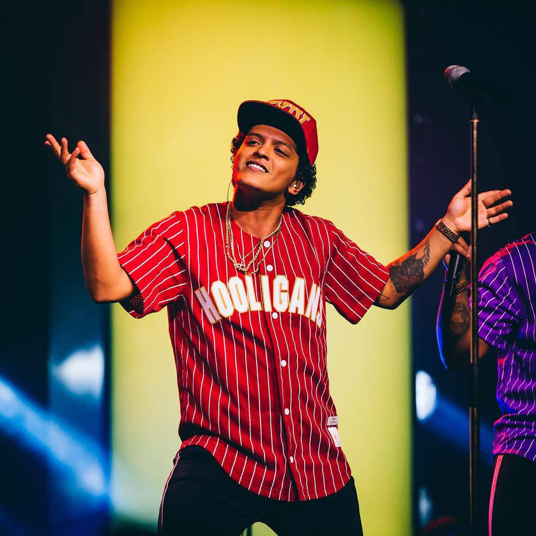 Bruno Mars Performing At A Concert Wallpaper