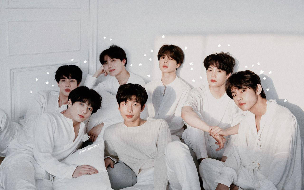 Bts 2021 In White Wallpaper