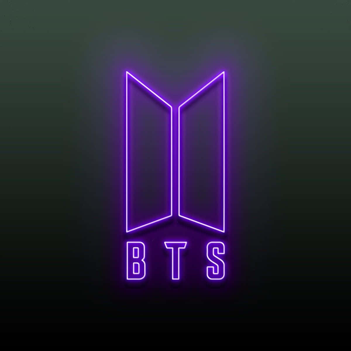 Bts Icon: Members Posing And Smiling Together Wallpaper