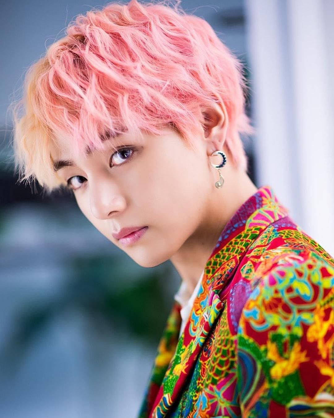 Bts Idol Taehyung Wallpaper