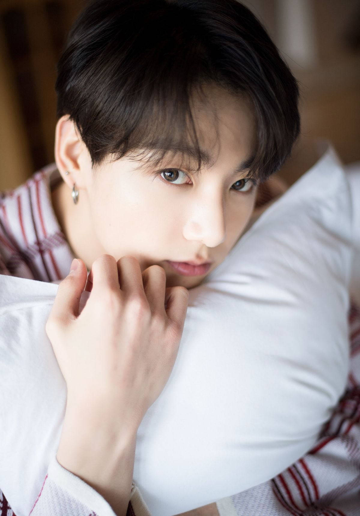 Bts Jung Kook Cute Pillow Wallpaper