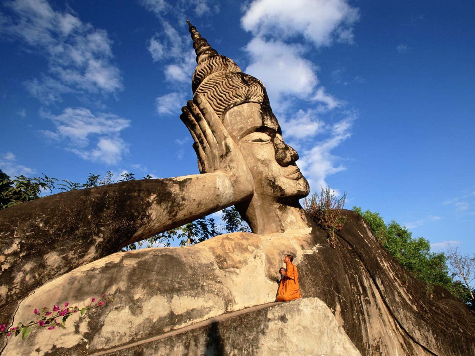 Buddha Park Statue In Vientiane Wallpaper