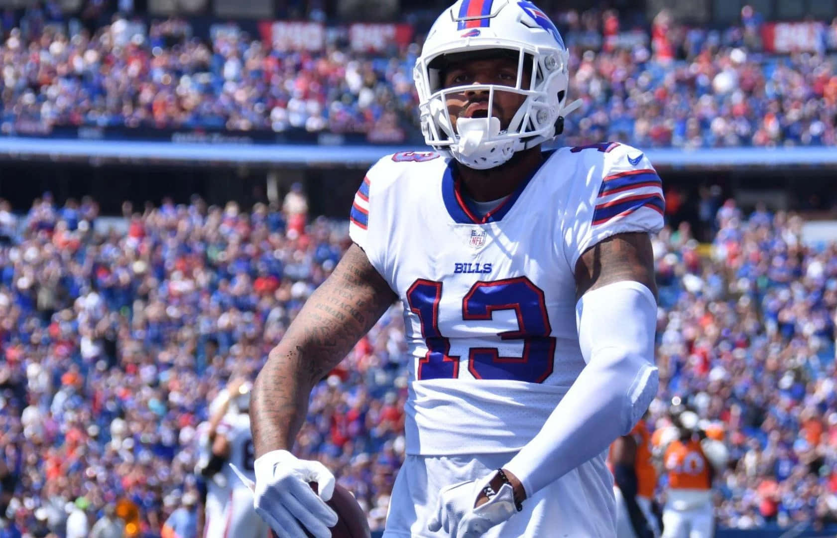 Buffalo Bills Player Gabe Davis13 Wallpaper