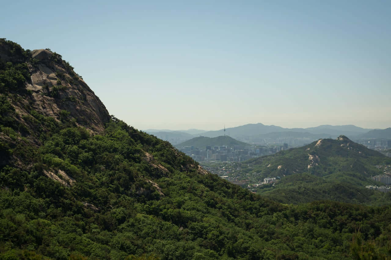 Bukhansan National Park Overlooking Seoul Wallpaper