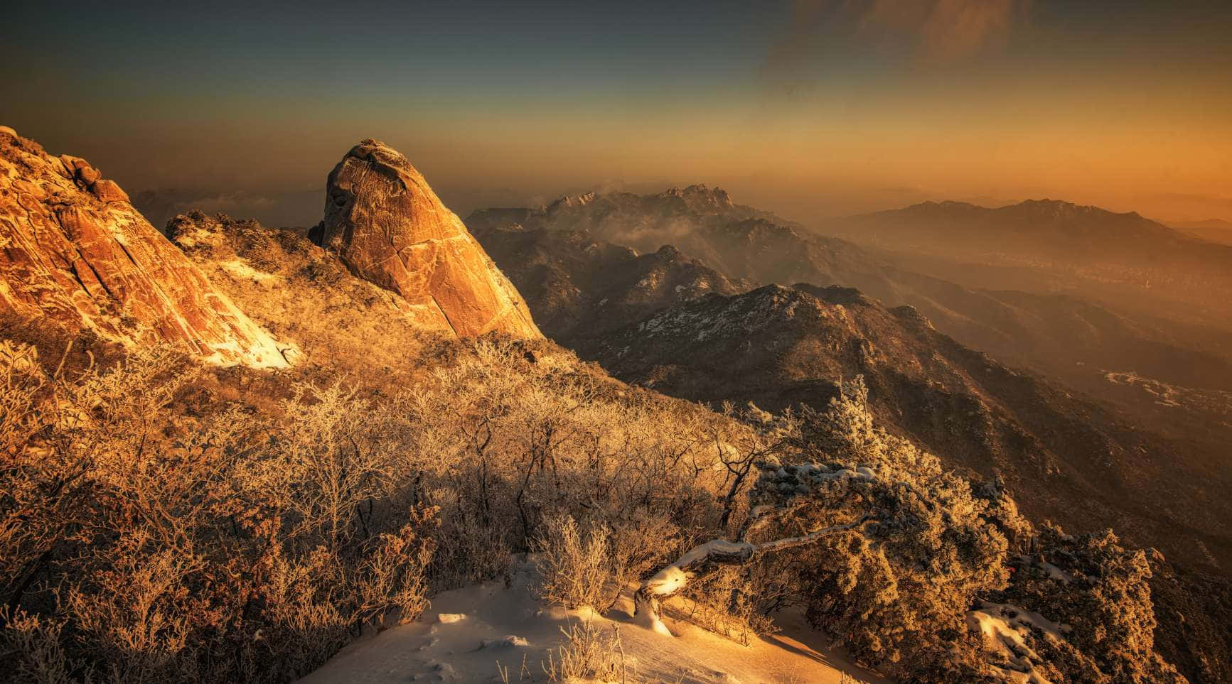 Bukhansan Winter Sunset Glow Wallpaper