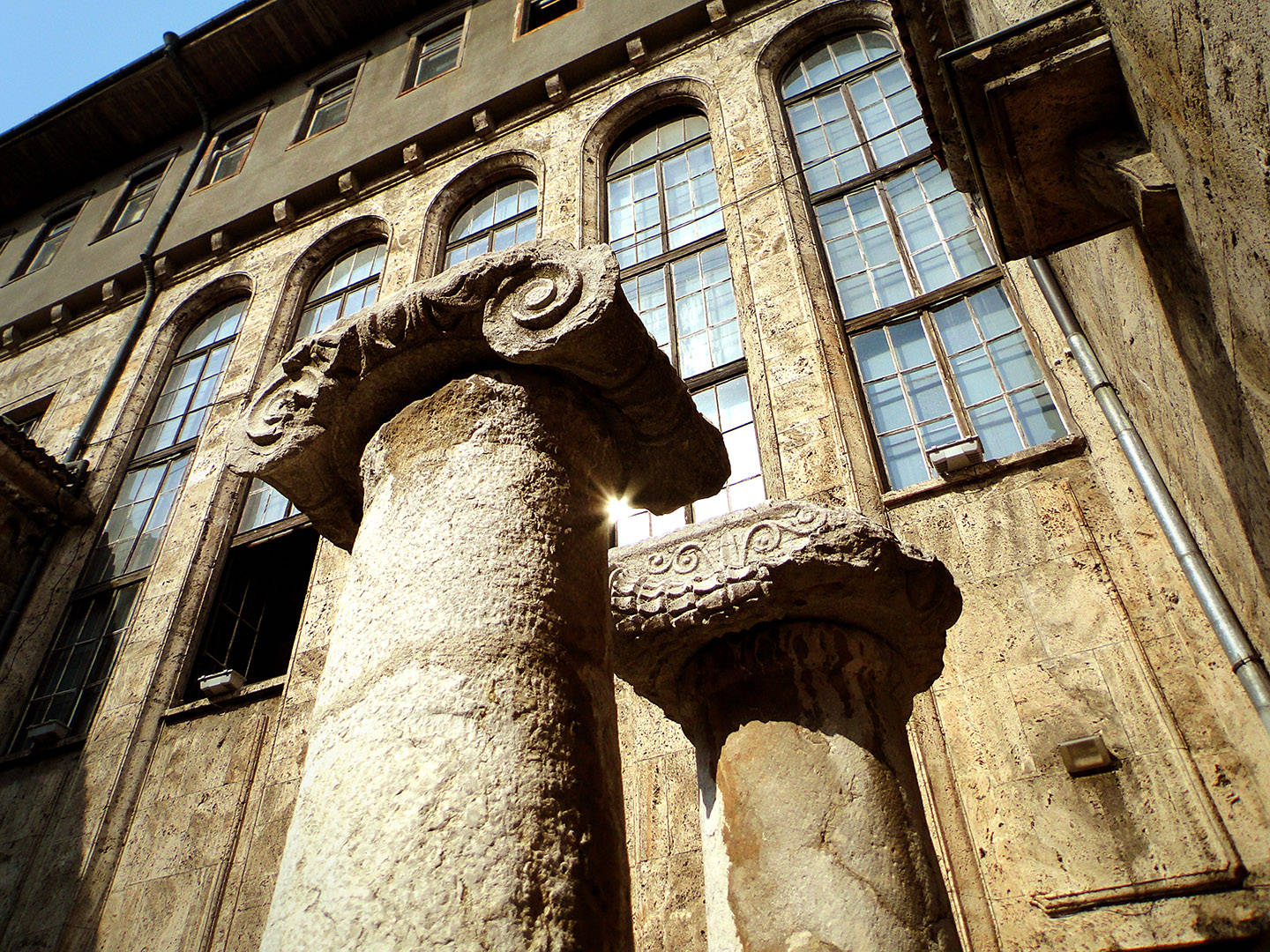 Bulgaria Museum Column Wallpaper