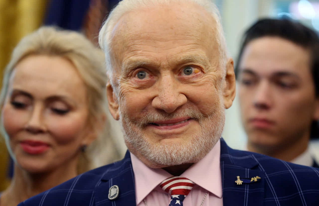 Buzz Aldrin Smilingat Event Wallpaper