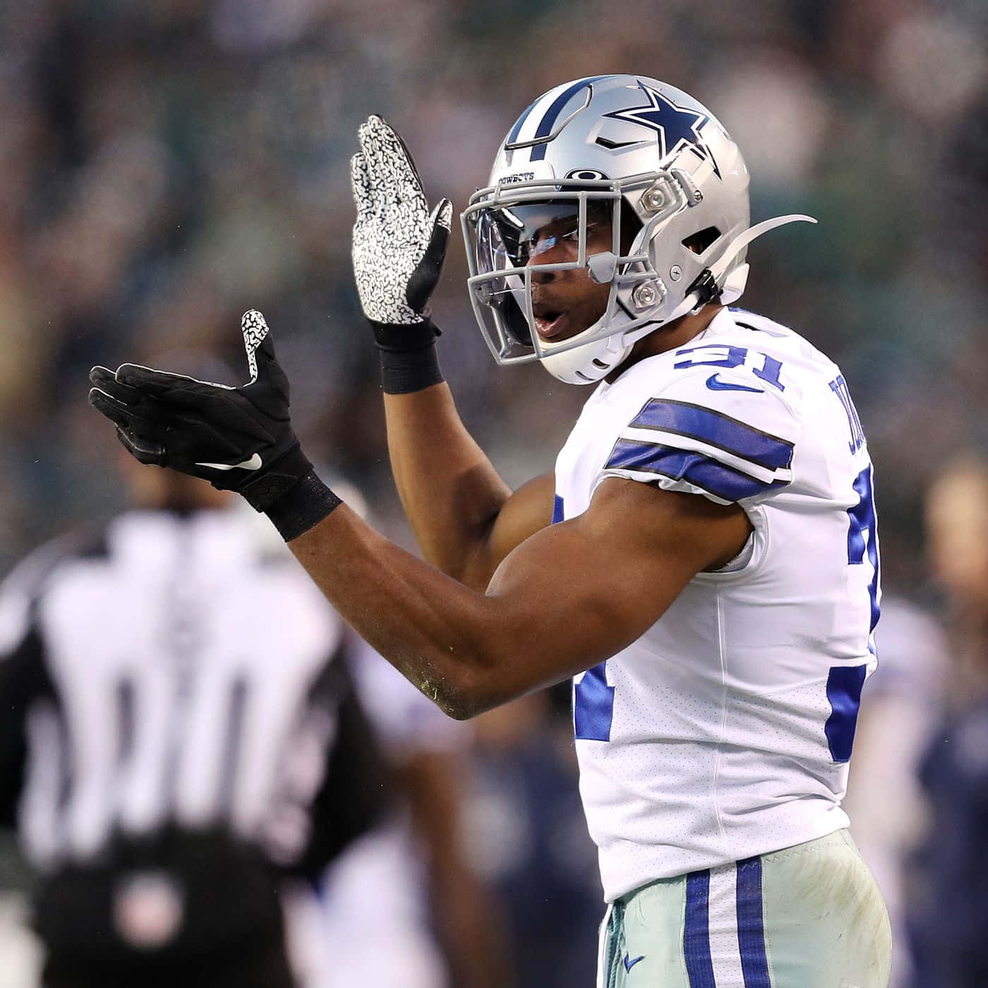 Byron Jones Clapping Wallpaper