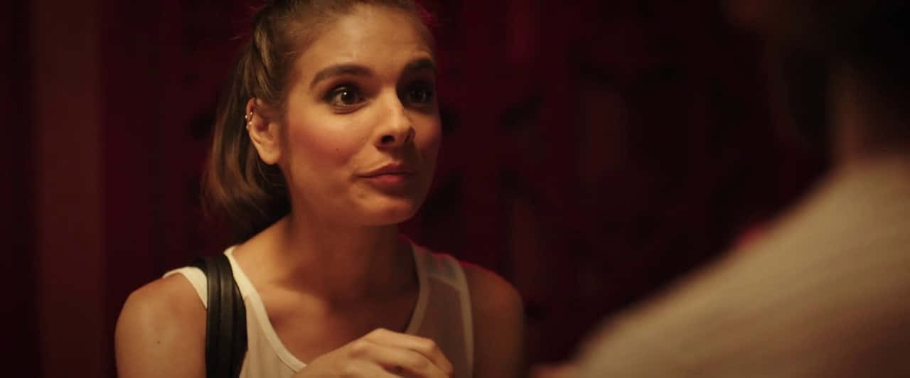 Caitlin Stasey Conversational Scene Wallpaper