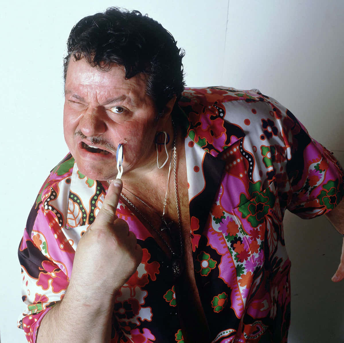 Captain Lou Albano Shaving Beard Wallpaper