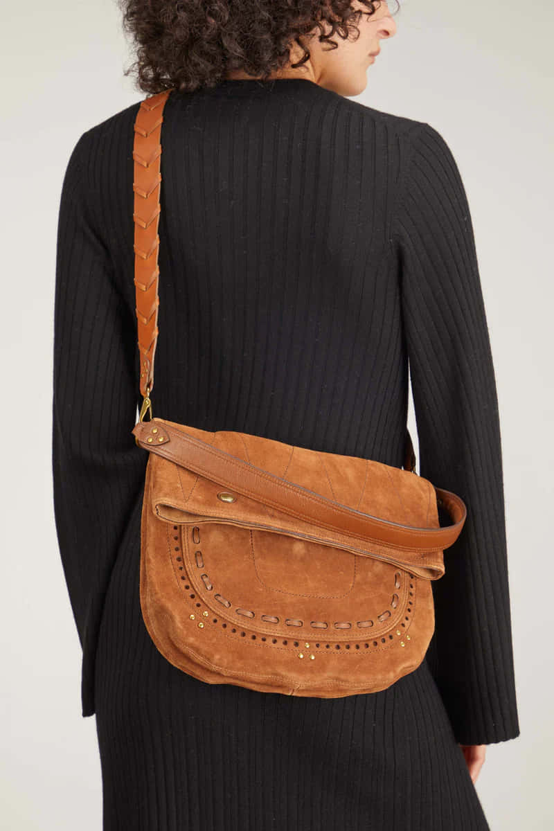 Caption: Luxurious Leather Jerry Shoulder Bag By Jérôme Dreyfuss Wallpaper