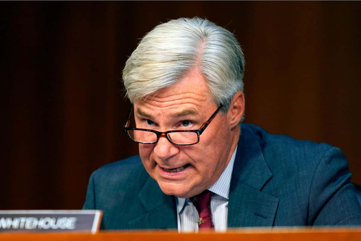 Caption: Sheldon Whitehouse; An Influential Political Figure Wallpaper