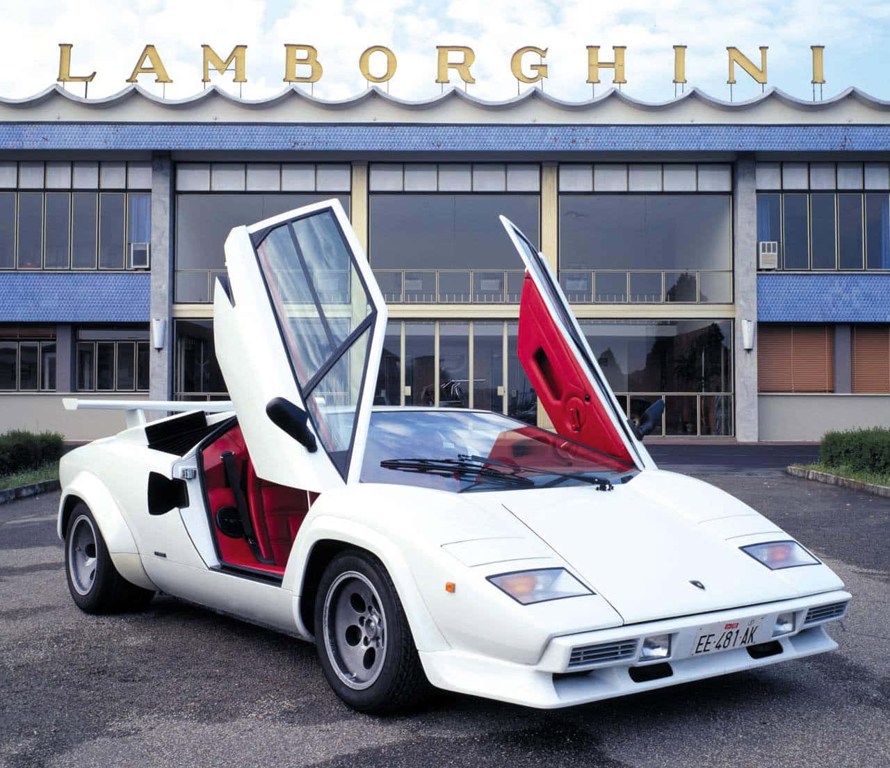 Caption: Sleek And Stylish Lamborghini Countach Wallpaper