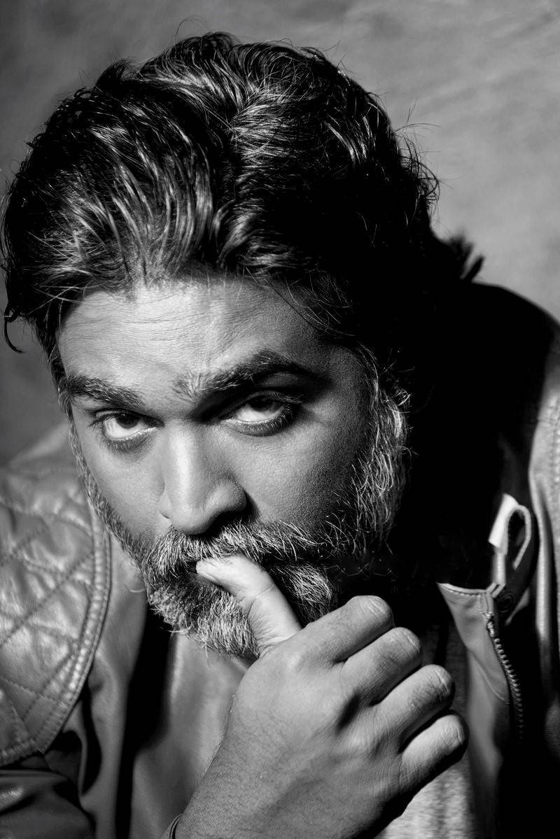 Caption: Stylish Vijay Sethupathi In Black And White Wallpaper