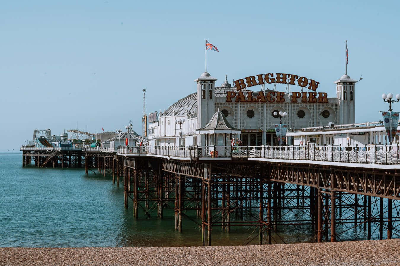 Captivating Brighton Pier At Blue Hour Wallpaper