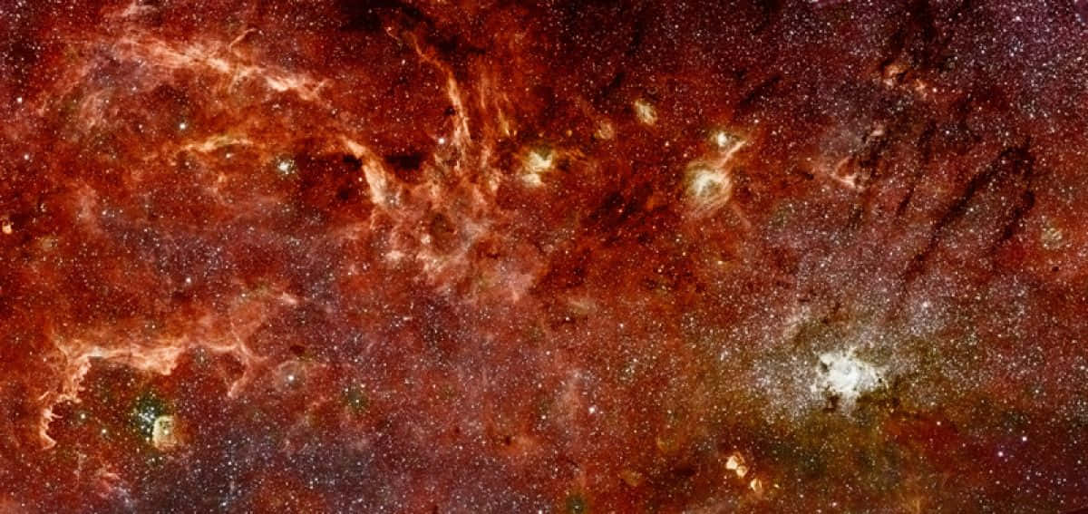 Captivating View Of The Galactic Center Wallpaper