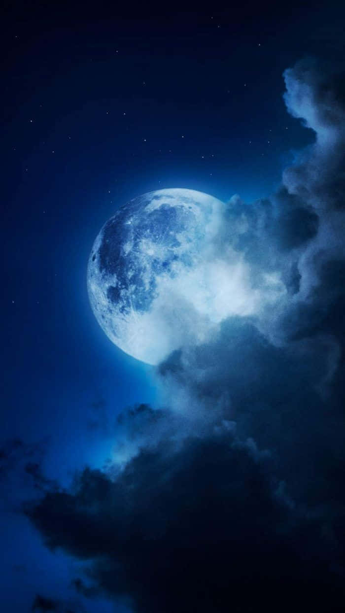 Capture The Beauty Of A Full Moon With This Majestic Moon Iphone Wallpaper. Wallpaper