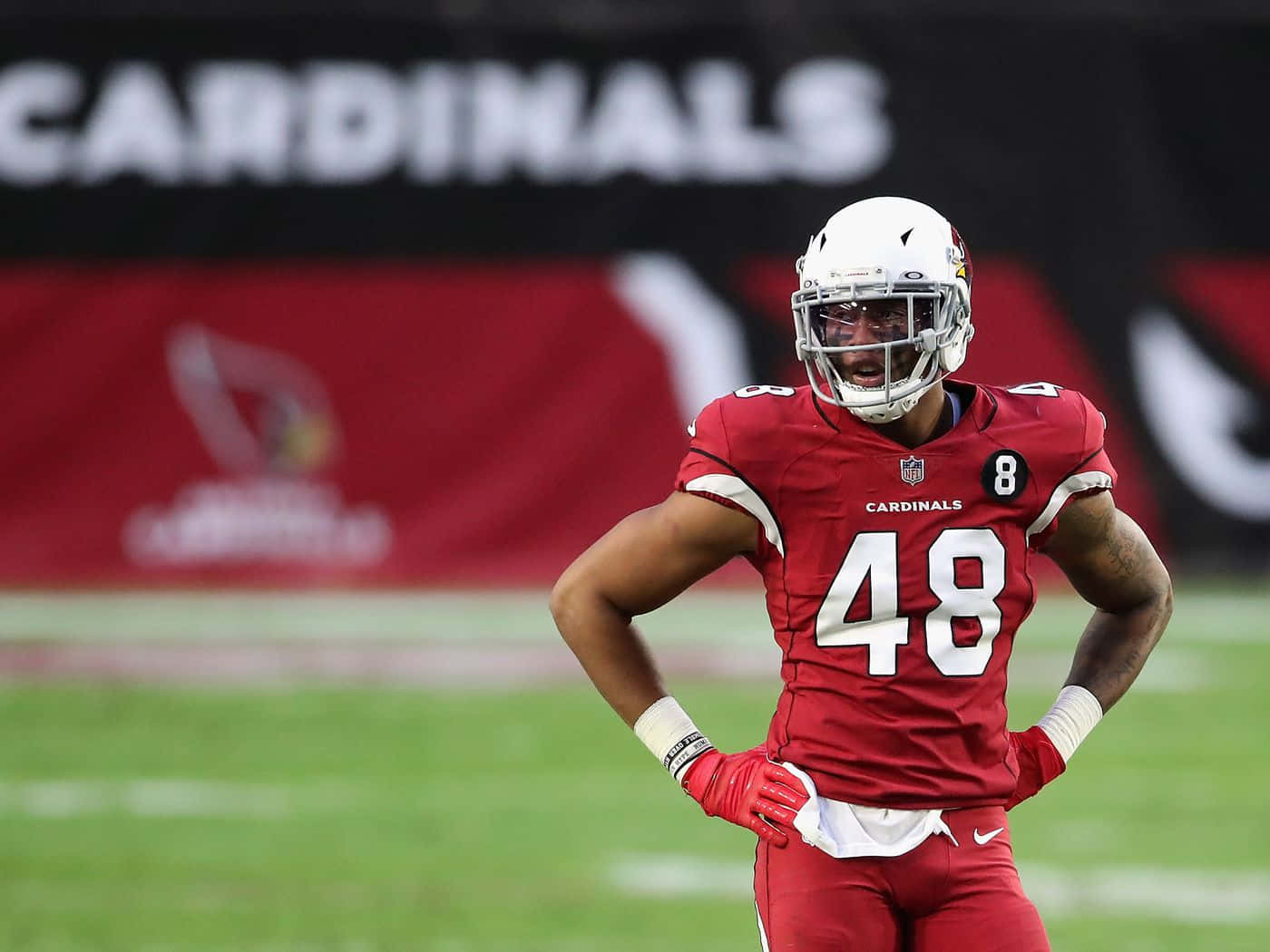 Cardinals Linebacker Isaiah Simmons Wallpaper