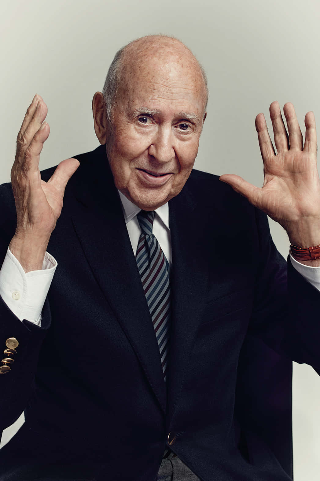 Carl Reiner - Legendary Entertainer And Comedian Wallpaper