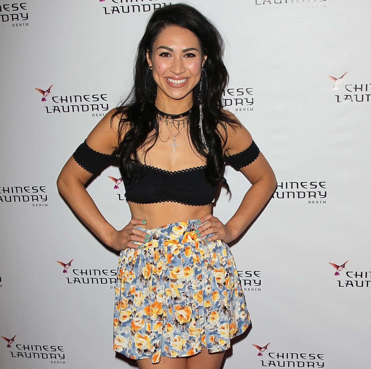 Cassie Steele Floral Skirt Event Wallpaper