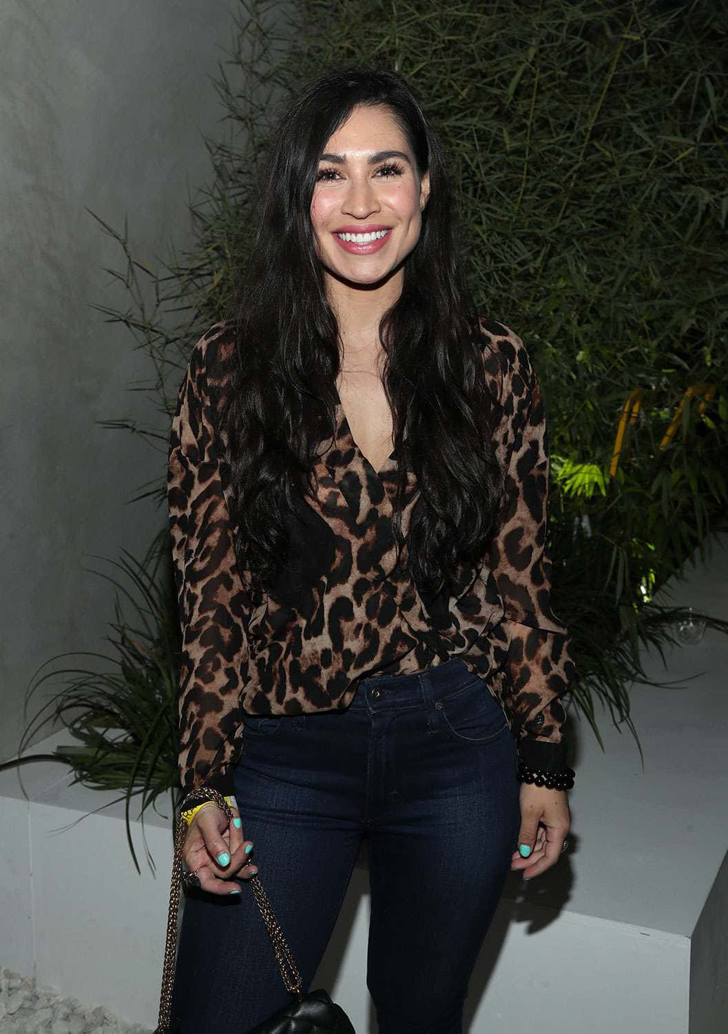 Cassie Steele Leopard Print Top Smile Wallpaper