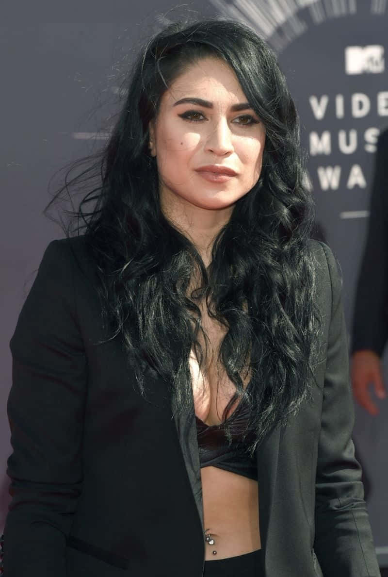 Cassie Steele Red Carpet Look Wallpaper