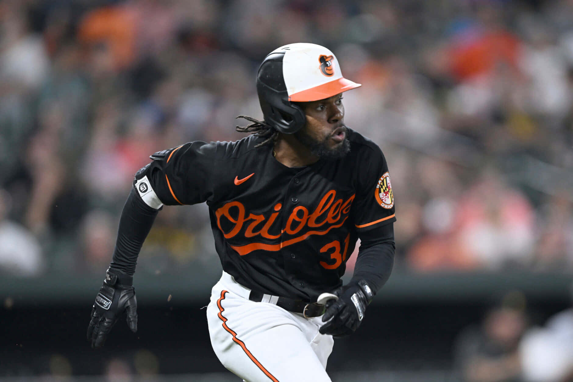 Cedric Mullins Running Bases Orioles Uniform Wallpaper